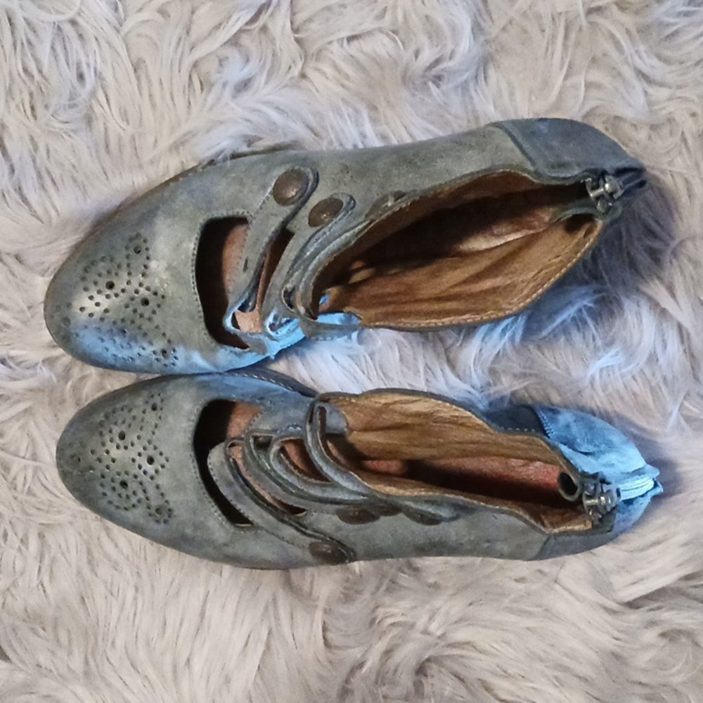 Dkode Shoes Beautiful! - image 4